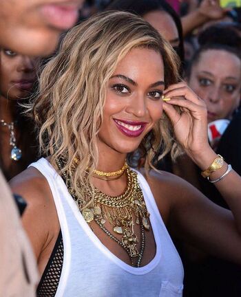 Beyoncé Knowles Leaked Nude OnlyFans (Photo 16)