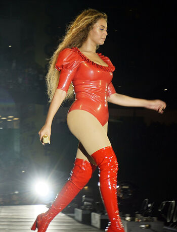 Beyoncé Leaked Nude OnlyFans (Photo 15)