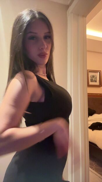 Bia Lobo Leaked Nude OnlyFans (Photo 23)