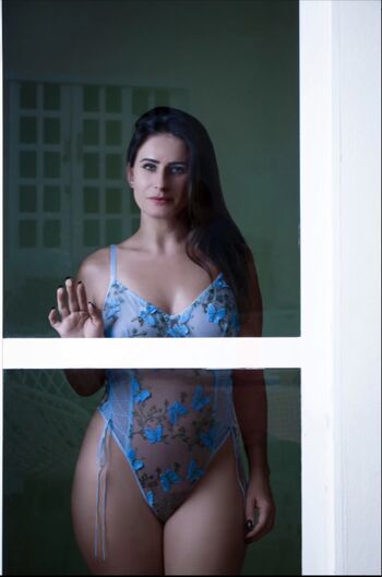 Bia Lopez Leaked Nude OnlyFans (Photo 4)