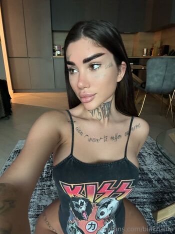 biakhalifa Leaked Nude OnlyFans (Photo 16)