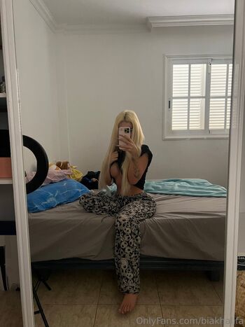 biakhalifa Leaked Nude OnlyFans (Photo 29)