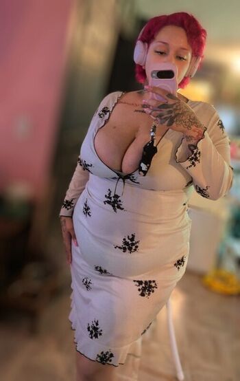Big Bimbo Baggins Leaked Nude OnlyFans (Photo 3)