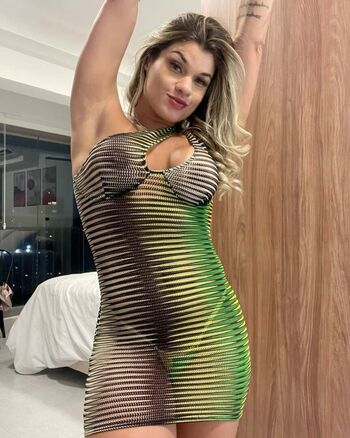 Big Clit - Suzy Hot