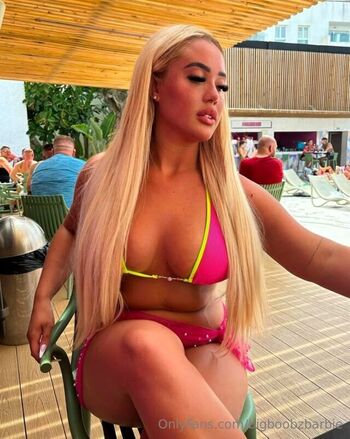 bigboobzbarbie