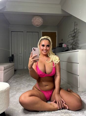 bigboobzbarbie