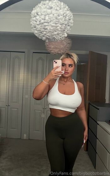 bigboobzbarbie Leaked Nude OnlyFans (Photo 27)