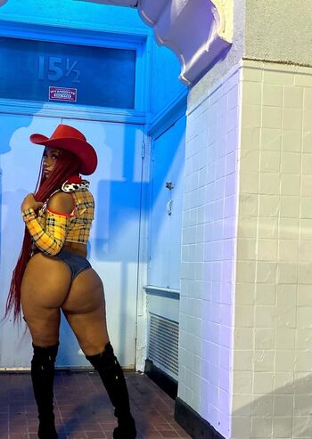 bignayaa Leaked Nude OnlyFans (Photo 5)