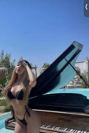 Biianca.19 Leaked Nude OnlyFans (Photo 7)