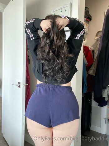 biigb00tybaddie