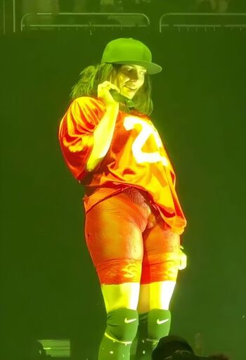 Billie Eilish Leaked Nude OnlyFans (Photo 1594)