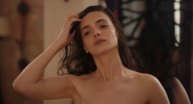 Birce Akalay Leaked Nude OnlyFans (Photo 3)