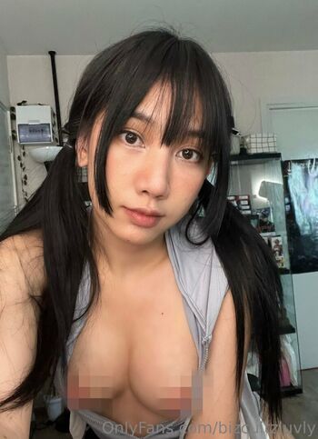 Bizcuitzluvly Leaked Nude OnlyFans (Photo 6)