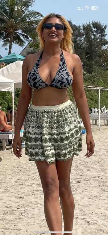 Blessy Silvaster Leaked Nude OnlyFans (Photo 22)