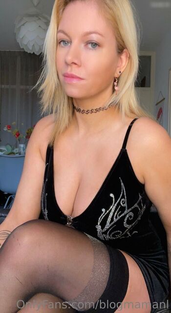 Blogmama Leaked Nude OnlyFans (Photo 29)