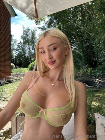 Blonde Girl Leaked Nude OnlyFans (Photo 11)