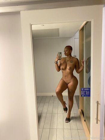 Blondiebandz Leaked Nude OnlyFans (Photo 2)