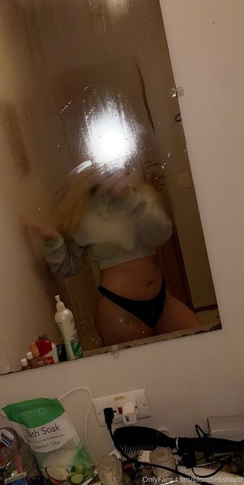 blondiebshortt Leaked Nude OnlyFans (Photo 18)