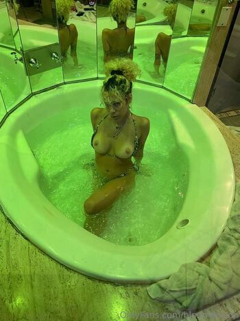 bloompoison Leaked Nude OnlyFans (Photo 68)