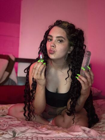Bonniexo98 Leaked Nude OnlyFans (Photo 2)