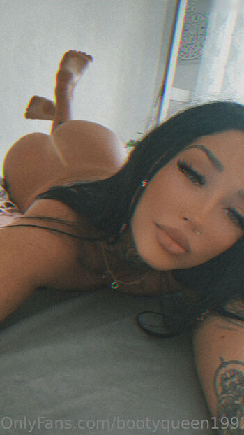 Bootyqueen92