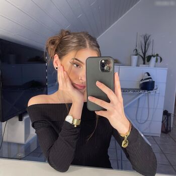 Bougebby Leaked Nude OnlyFans (Photo 1)