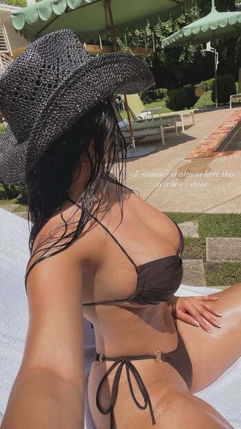 Brenda Faria Leaked Nude OnlyFans (Photo 8)