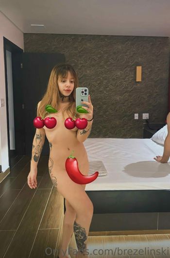 Brendazelinski Leaked Nude OnlyFans (Photo 3)