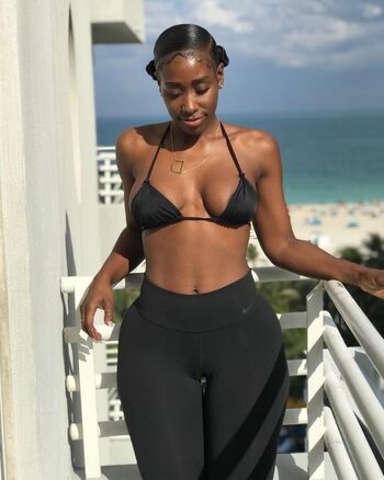 Bria Myles Leaked Nude OnlyFans (Photo 23)
