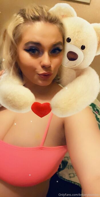 britanybomber Leaked Nude OnlyFans (Photo 14)