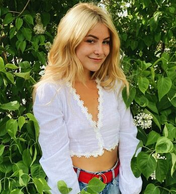 bugurl Leaked Nude OnlyFans (Photo 20)