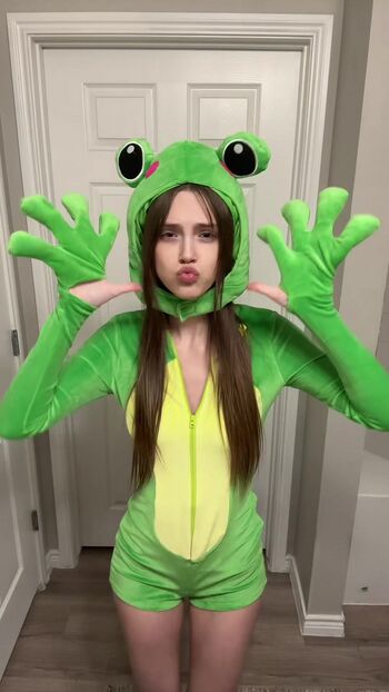 BunnyGirlBree