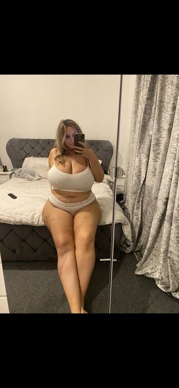 Bustyholly