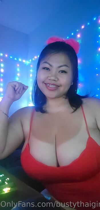 bustythaigirlx Leaked Nude OnlyFans (Photo 1)