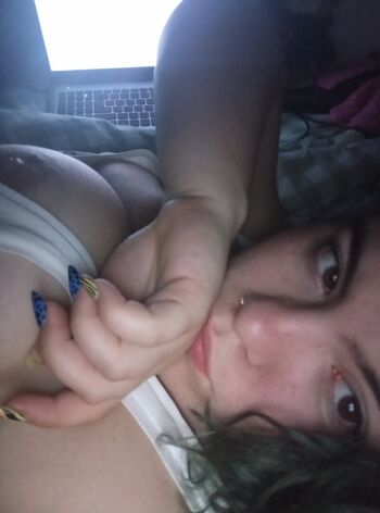 caall_me_Ri