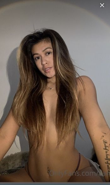 Cammylii Leaked Nude OnlyFans (Photo 1)