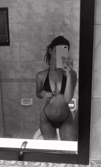 Cande Taverna Leaked Nude OnlyFans (Photo 15)