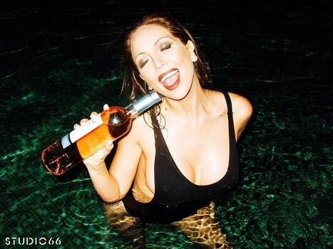 Cara Steel