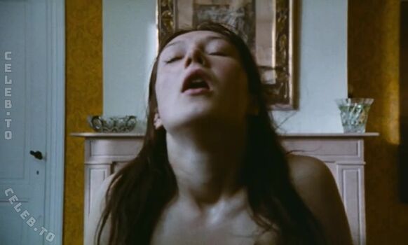 Carice Van Houten