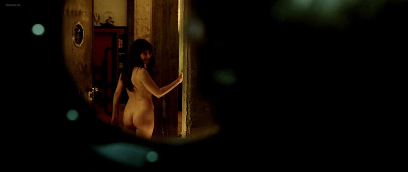 Carice Van Houten