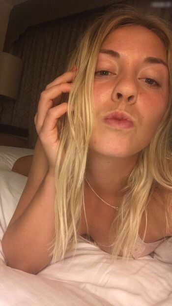 Carina Witthöft Leaked Nude OnlyFans (Photo 30)