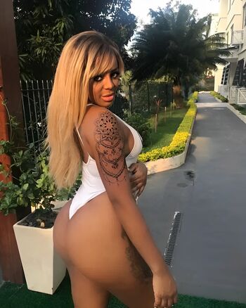 Cariucha Leaked Nude OnlyFans (Photo 99)