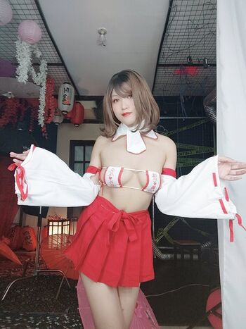 Carleen Ryu Leaked Nude OnlyFans (Photo 5)