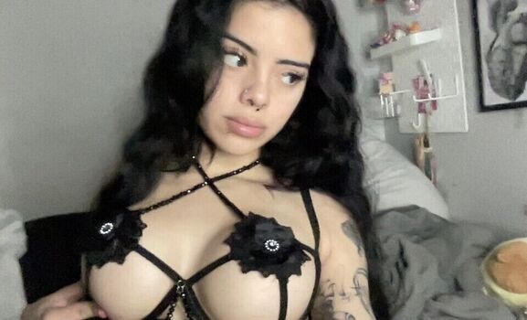 Carolinesnightmare Leaked Nude OnlyFans (Photo 27)