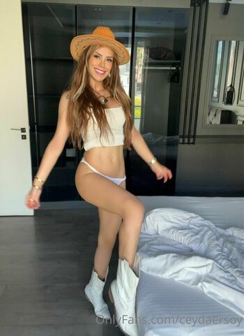 ceydaersoy Leaked Nude OnlyFans (Photo 16)