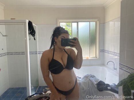 Charli Evans Leaked Nude OnlyFans (Photo 42)