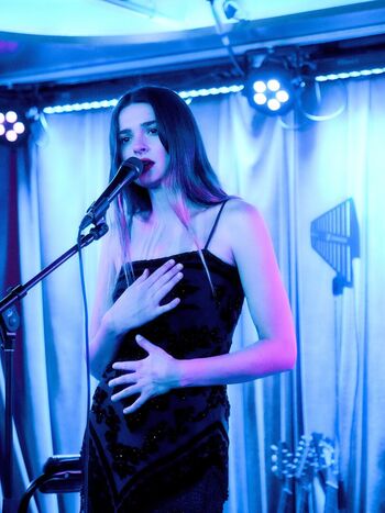 Charlotte Lawrence Leaked Nude OnlyFans (Photo 341)