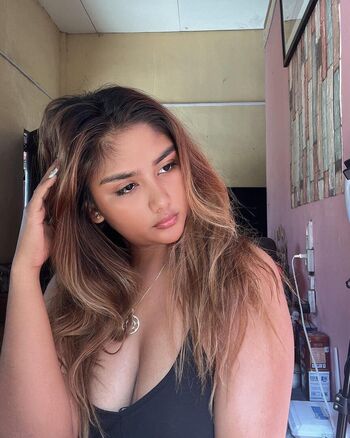 charmaine_maristela Leaked Nude OnlyFans (Photo 7)
