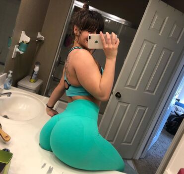 chels.eat Leaked Nude OnlyFans (Photo 3)