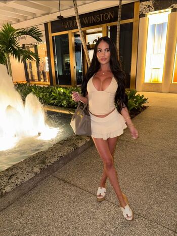 Chels Steinberg Leaked Nude OnlyFans (Photo 29)